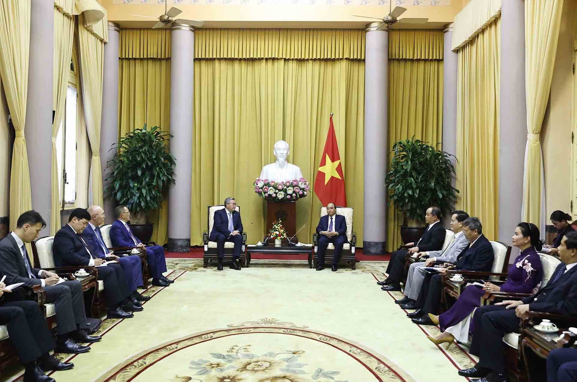 Chủ tịch nước Nguyễn Xuân Phúc tiếp Phó Thủ tướng, Bộ trưởng Ngoại giao Kazakhstan Chủ tịch nước Nguyễn Xuân Phúc tiếp Phó Thủ tướng, Bộ trưởng Ngoại giao Kazakhstan