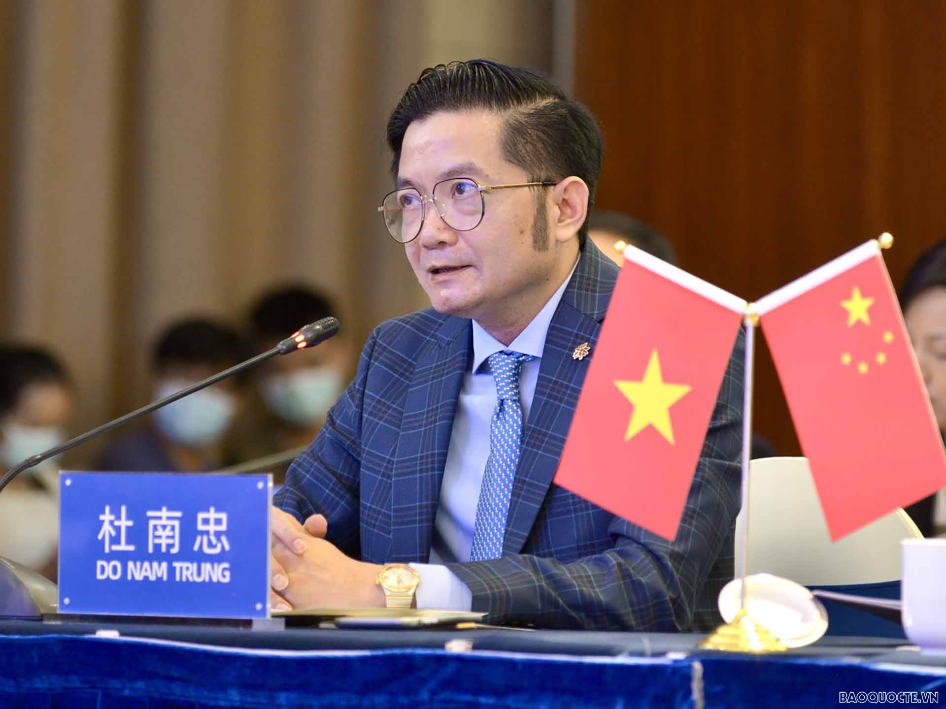 Tổng lãnh sự Đỗ Nam Trung phát biểu. Tổng lãnh sự Đỗ Nam Trung phát biểu.