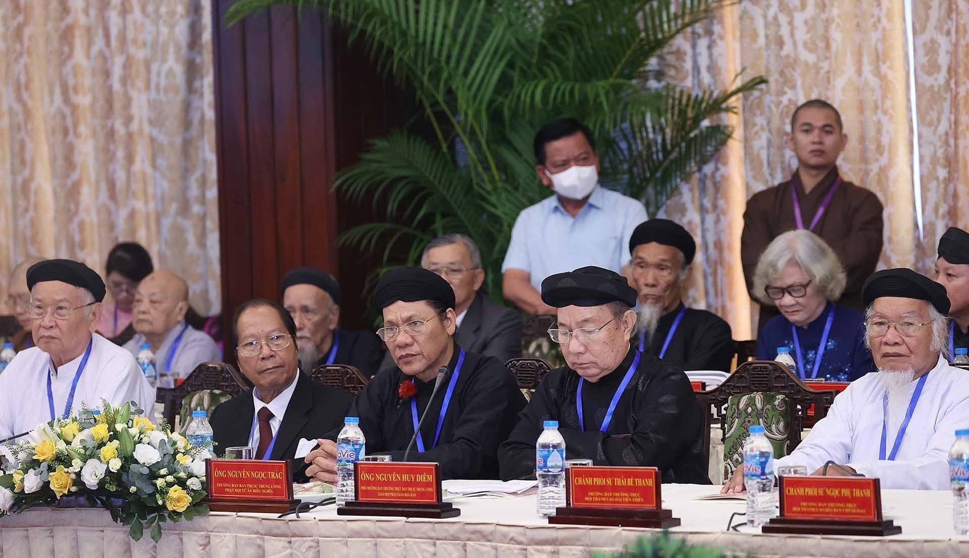 Các chức sắc và đại diện các tổ chức tôn giáo tham dự hội nghị. (Nguồn: TTXVN)