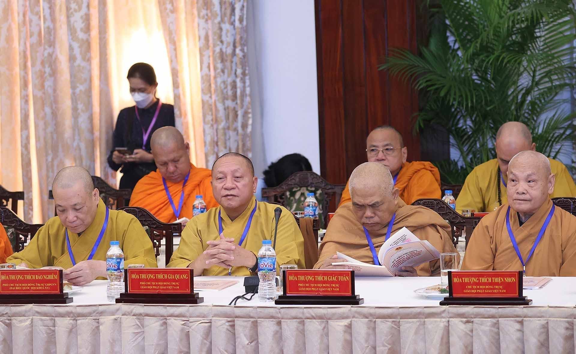 Các chức sắc và đại diện các tổ chức tôn giáo tham dự hội nghị. (Nguồn: TTXVN) Các chức sắc và đại diện các tổ chức tôn giáo tham dự hội nghị. (Nguồn: TTXVN)