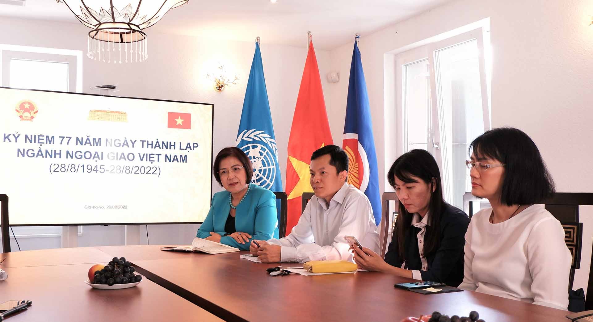 Phái đoàn Việt Nam tại Geneva kỷ niệm 77 năm Ngày thành lập ngành Ngoại giao Phái đoàn Việt Nam tại Geneva kỷ niệm 77 năm Ngày thành lập ngành Ngoại giao