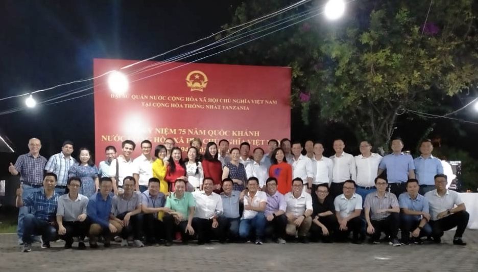 dai-su-quan-viet-nam-tai-tanzania-to-chuc-le-ky-niem-75-nam-quoc-khanh-29-3