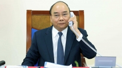 Thủ tướng Nguyễn Xuân Phúc điện đàm với Thủ tướng Đức Angela Merkel