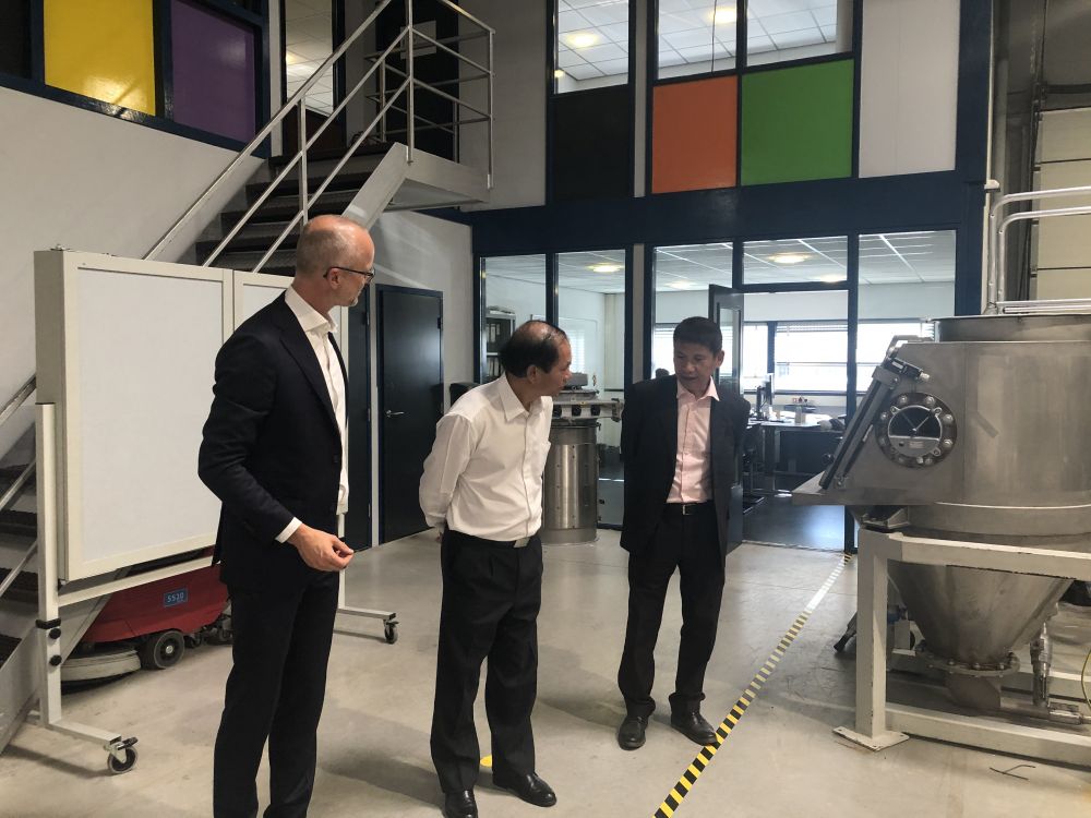 Đại sứ Việt Nam tại Hà Lan Phạm Việt Anh làm việc với Cơ quan quản lý nước Vechtstromen