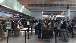 Dịch Covid-19: Hơn 350 công dân Việt Nam từ Hoa Kỳ và Nhật Bản về đến sân bay Vân Đồn an toàn