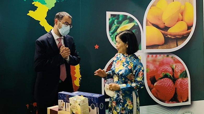 viet nam lan dau tien tham du hoi cho quoc te ve trai cay va rau macfrut tai italy