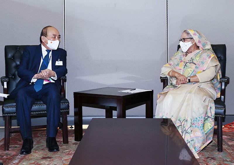 Chủ tịch nước Nguyễn Xuân Phúc gặp Thủ tướng Bangladesh Sheikh Hasina. (Nguồn: TTXVN)
