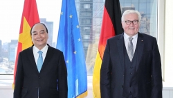 Chủ tịch nước Nguyễn Xuân Phúc gặp Tổng thống Đức Frank-Walter Steinmeier