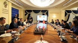Bộ trưởng Ngoại giao Bùi Thanh Sơn gặp Phó Chủ tịch Hội đồng Liên bang Nga
