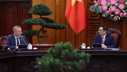 Thủ tướng Phạm Minh Chính tiếp Đại sứ Anh tại Việt Nam Gareth Ward