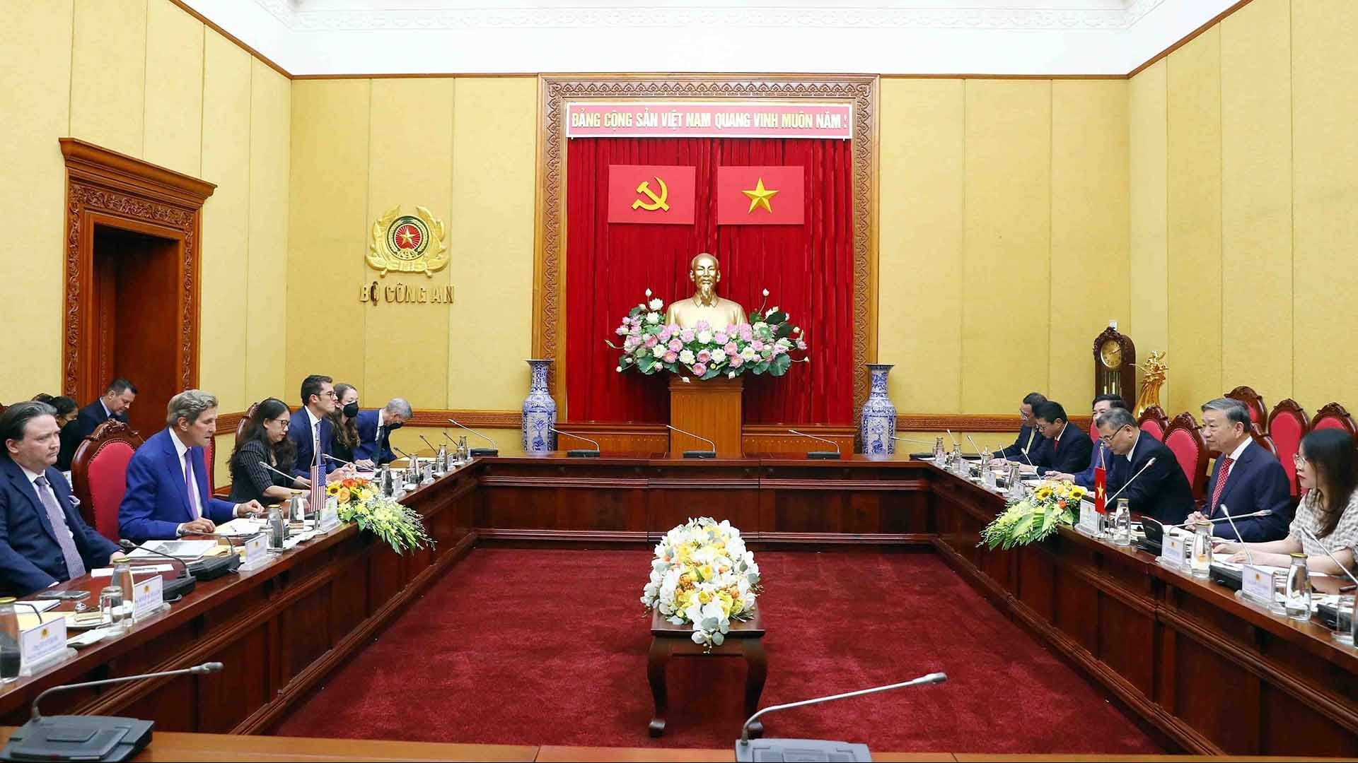 Tăng cường hợp tác trong ứng phó với biến đổi khí hậu, thúc đẩy đà phát triển tốt đẹp Việt Nam và Hoa Kỳ