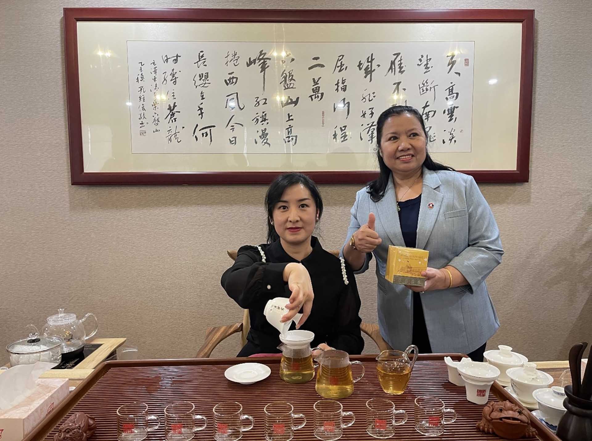 Đẩy mạnh giao lưu văn hóa chè và hợp tác chè cổ thụ tại thị trường Vân Nam, Trung Quốc Đẩy mạnh giao lưu văn hóa chè và hợp tác chè cổ thụ tại thị trường Vân Nam, Trung Quốc