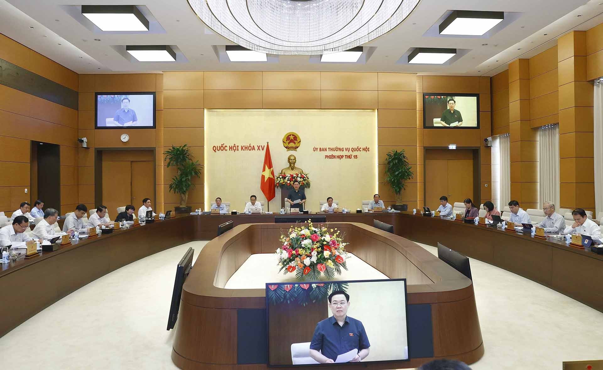 Chủ tịch Quốc hội Vương Đình Huệ phát biểu khai mạc phiên họp. (Nguồn:  TTXVN)