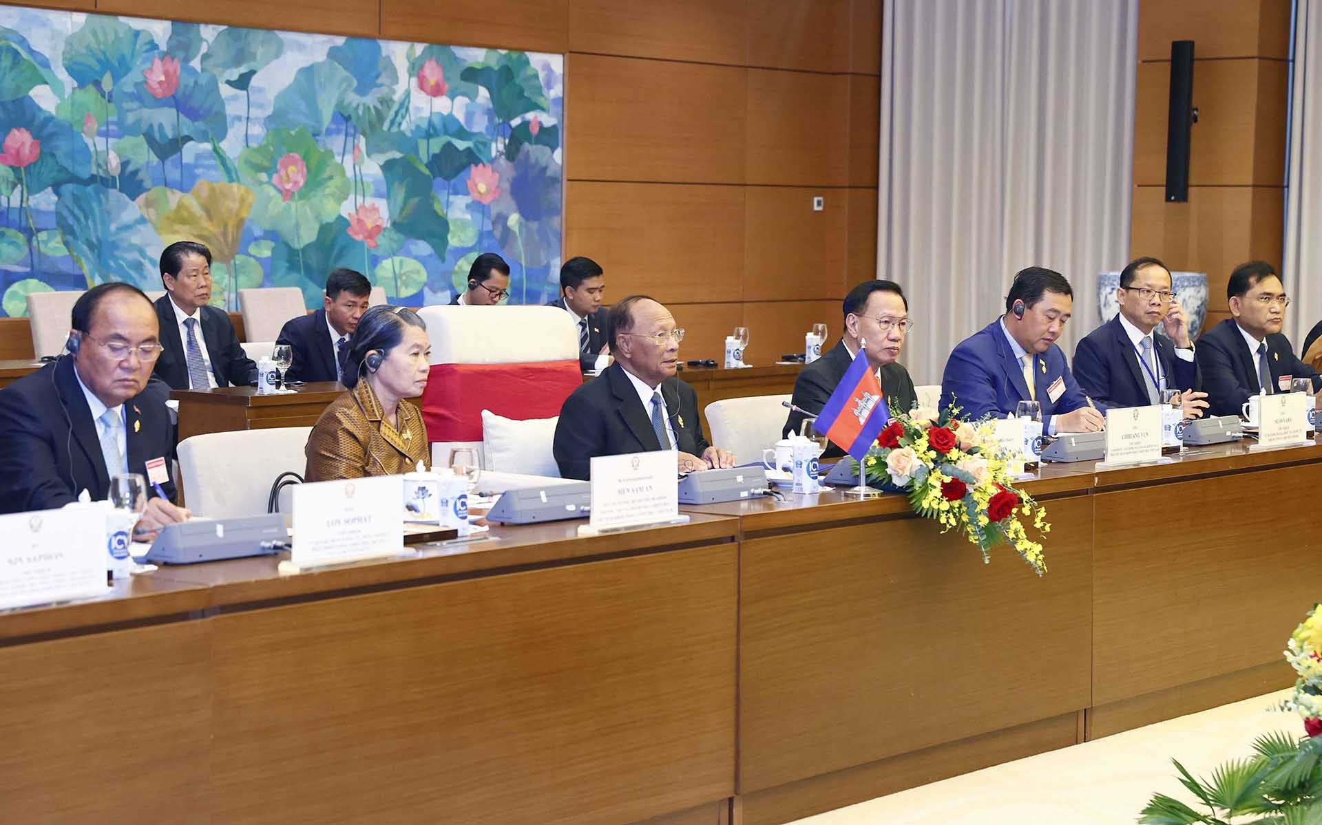 Chủ tịch Quốc hội Campuchia Samdech Heng Samrin phát biểu tại hội đàm. (Nguồn: TTXVN) Chủ tịch Quốc hội Campuchia Samdech Heng Samrin phát biểu tại hội đàm. (Nguồn: TTXVN)