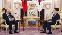 Chủ tịch nước Nguyễn Xuân Phúc hội đàm với Thủ tướng Nhật Bản