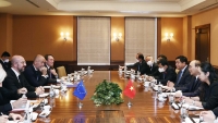 Chủ tịch nước Nguyễn Xuân Phúc gặp mặt các nhà Lãnh đạo dự Lễ Quốc tang cố Thủ tướng Abe Shinzo