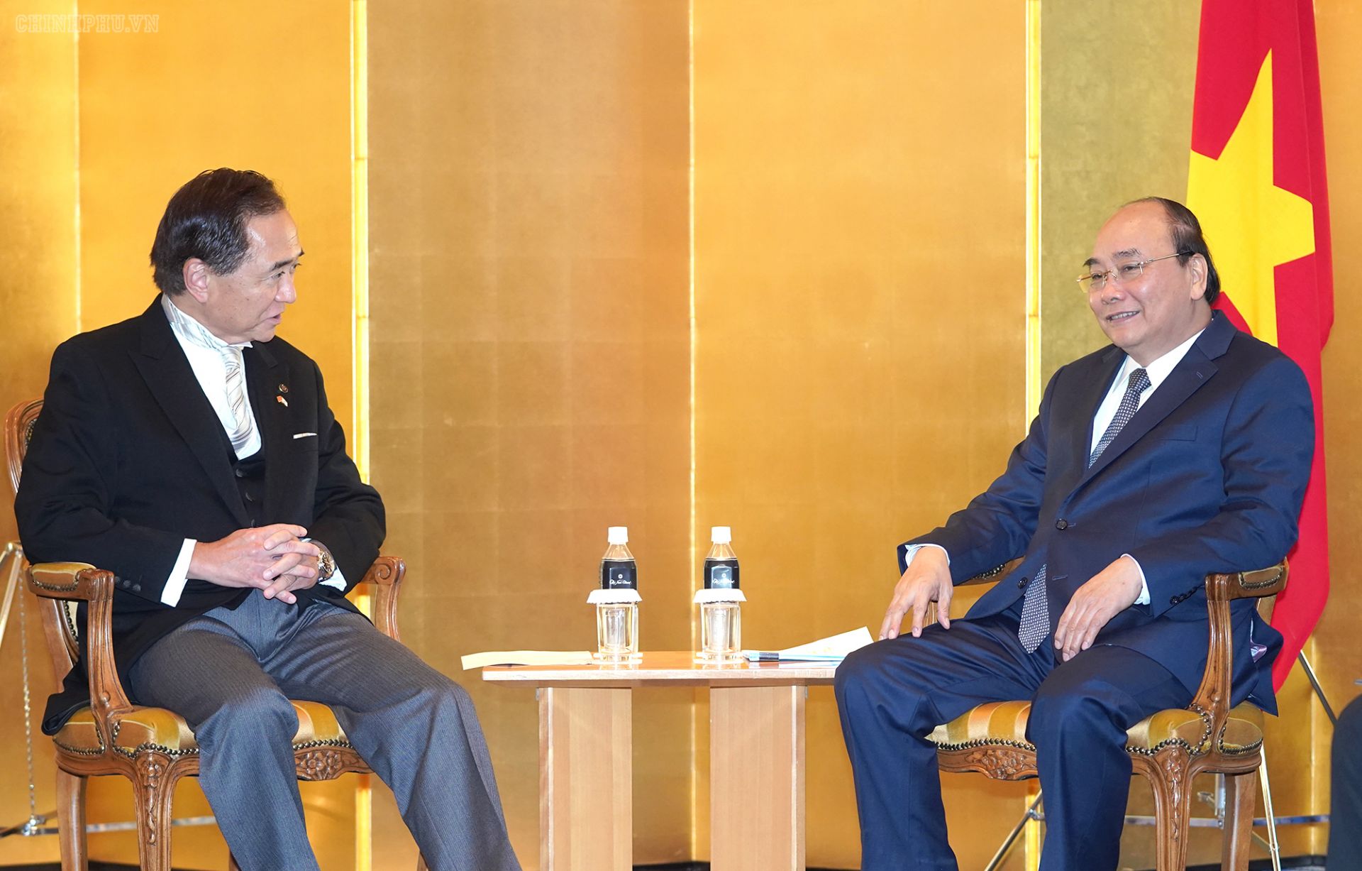 thu tuong nguyen xuan phuc tiep lanh dao dia phuong to chuc nhat ban