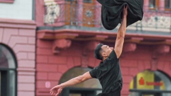 Biên đạo múa Trần Tiến Huy: Xây nhịp cầu với ngôn ngữ riêng của múa đương đại