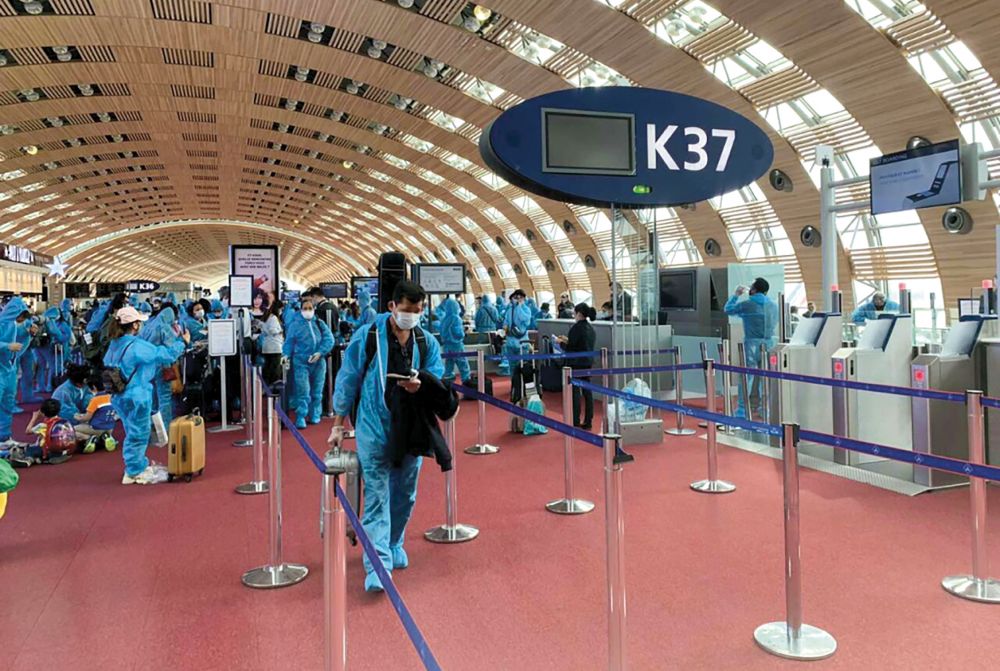 Bộ Ngoại giao: Xử lý nghiêm hành vi trục lợi các chuyến bay nhân đạo