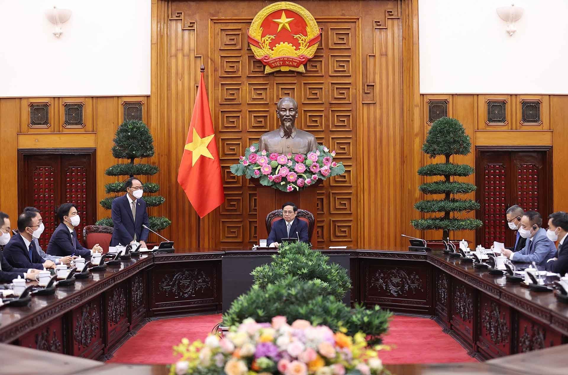 Thủ tướng Phạm Minh Chính tiếp Đại sứ Hàn Quốc tại Việt Nam Park No Wan. (Nguồn: TTXVN)