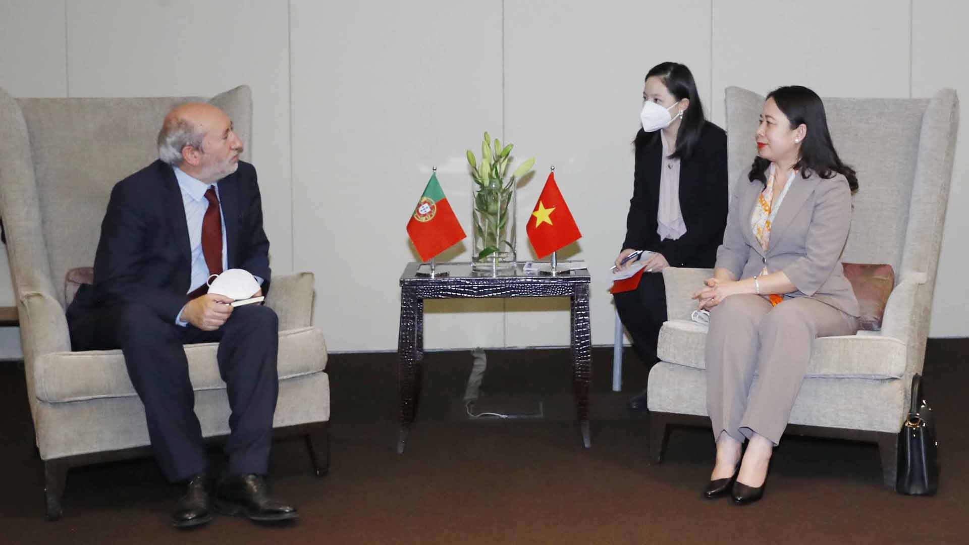 Phó Chủ tịch nước Võ Thị Ánh Xuân hội kiến Tổng thống Bồ Đào Nha