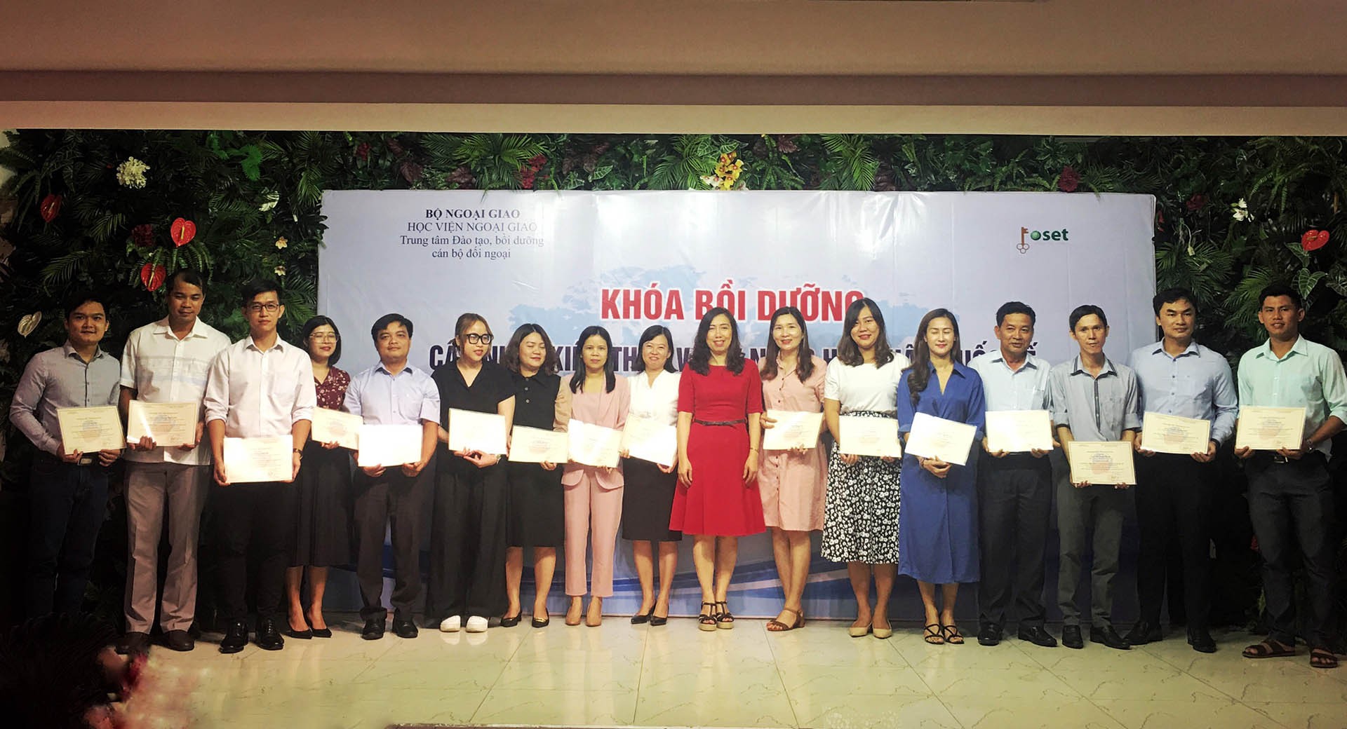 Bồi dưỡng kiến thức và kỹ năng hội nhập quốc tế cho công chức, viên chức TP. Hồ Chí Minh và các tỉnh, thành phố phía Nam Bồi dưỡng kiến thức và kỹ năng hội nhập quốc tế cho công chức, viên chức TP. Hồ Chí Minh và các tỉnh, thành phố phía Nam