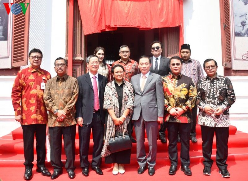 dau moc trong lich su lau dai giua hai dan toc