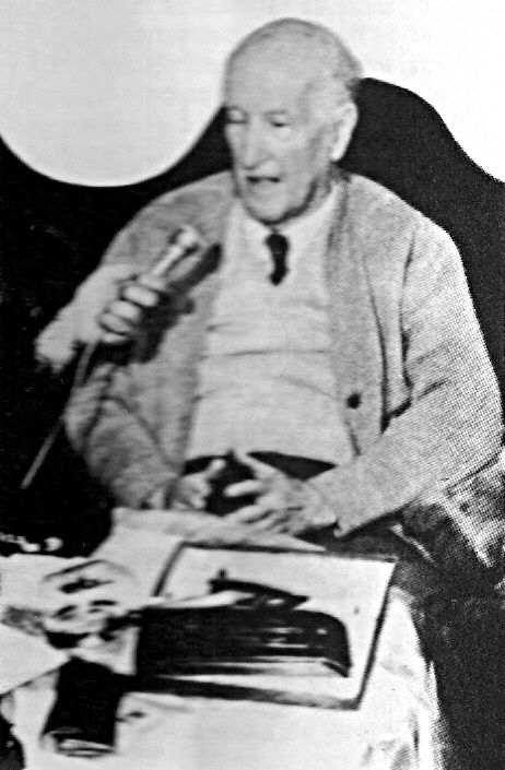 nha van hoa huu ngoc cham pha van hoc tay ban nha ky 1