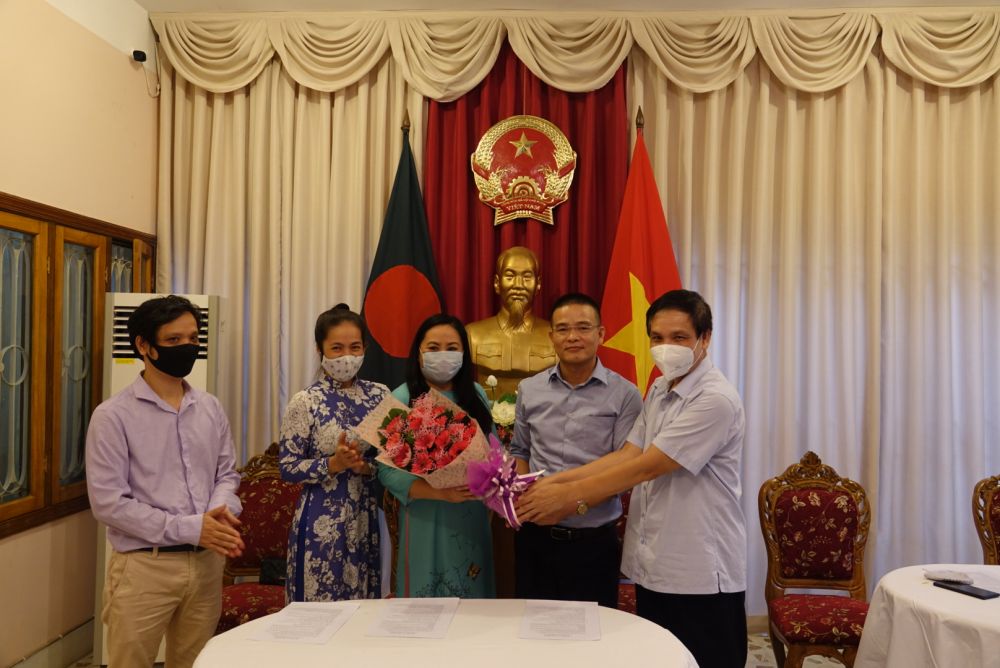 Chính thức ra mắt Ban Liên lạc cộng đồng người Việt Nam tại Bangladesh
