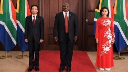 Đại sứ Hoàng Văn Lợi trình Thư ủy nhiệm lên Tổng thống Nam Phi