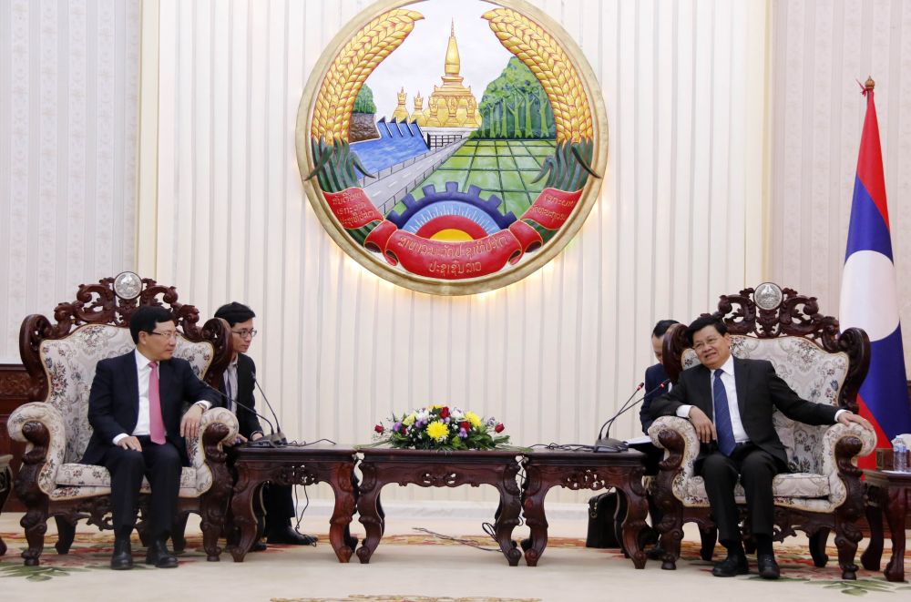 Phó Thủ tướng, Bộ trưởng Ngoại giao Phạm Bình Minh đã đến chào Tổng Bí thư, Chủ tịch nước Lào Bounnhang Vorachith, Thủ tướng Thongloun Sisoulith và Chủ tịch Quốc hội Pany Yathotou. 