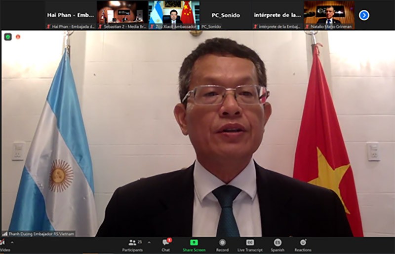Đại sứ Dương Quốc Thanh phát biểu tại Đối thoại thương mại thường niên Argentina-châu Á do Phòng Thương mại và Dịch vụ Argentina tổ chức.