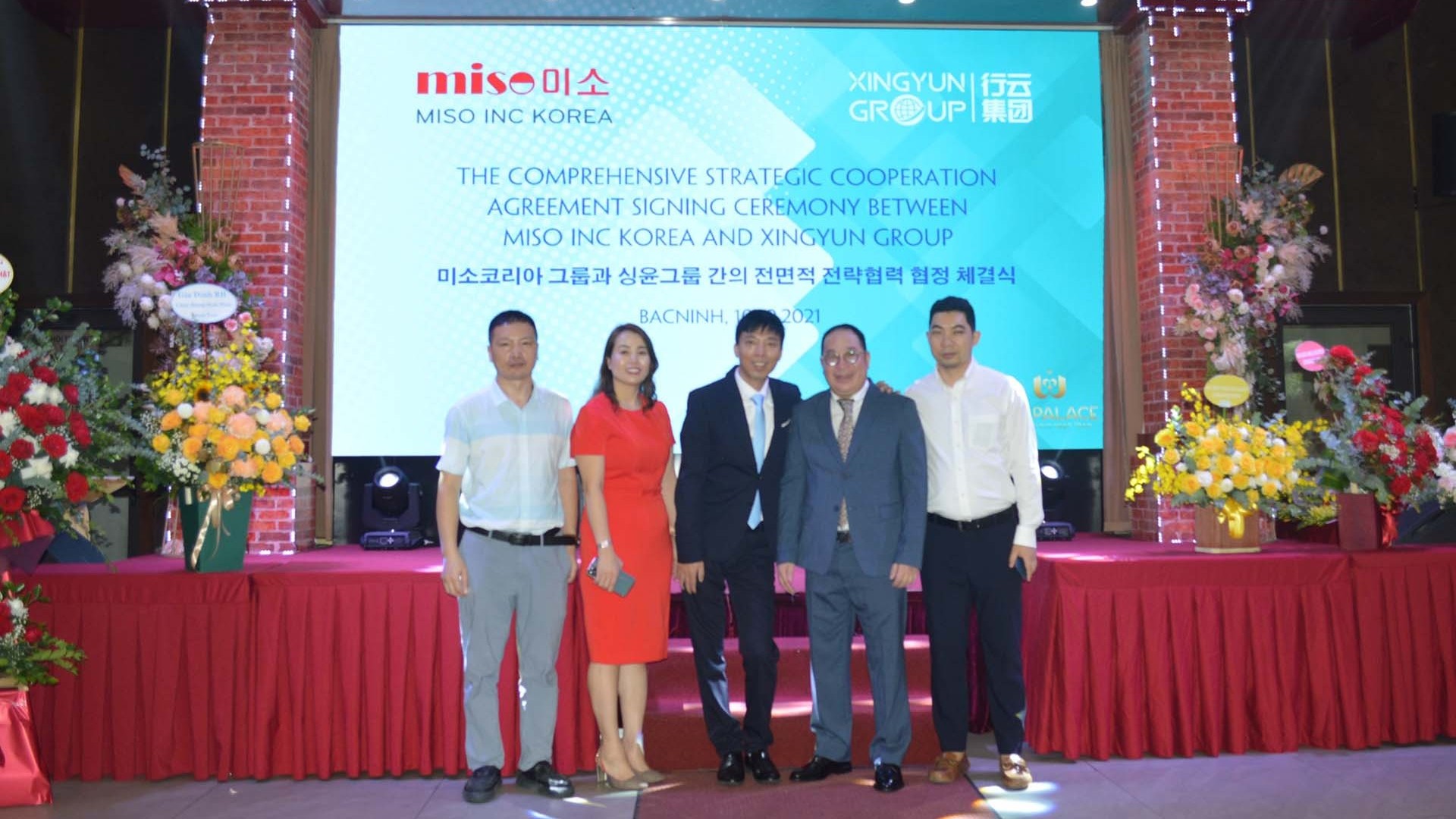 miso xingyun va cai bat tay tren dat viet