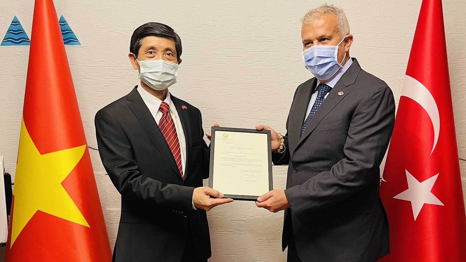 khai truong van phong lanh su danh du dau tien cua viet nam tai tho nhi ky