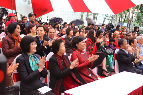 am thuc ket noi cong dong asean voi ban be quoc te