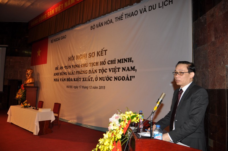 quang ba hinh anh viet nam qua hinh tuong bac ho