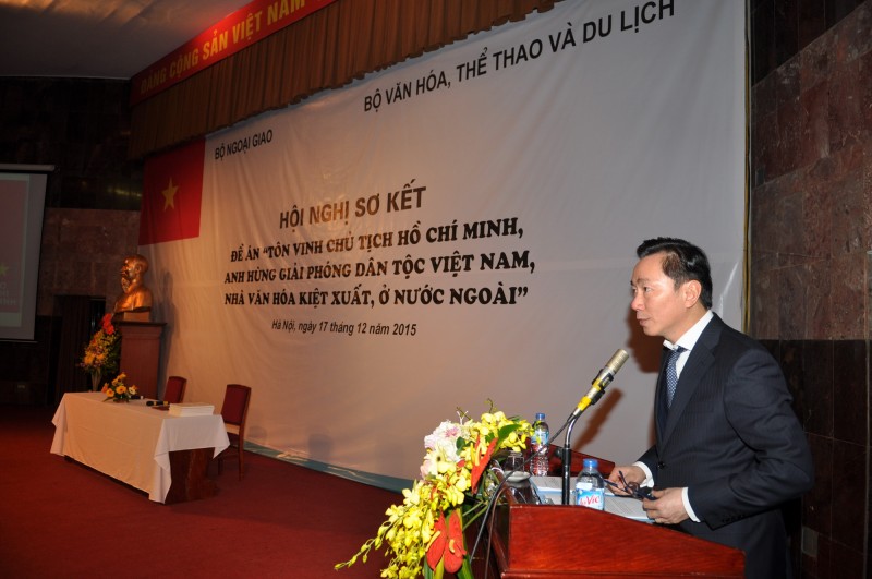 quang ba hinh anh viet nam qua hinh tuong bac ho