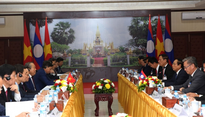 pho thu tuong thuong truc truong hoa binh tham va lam viec tai lao