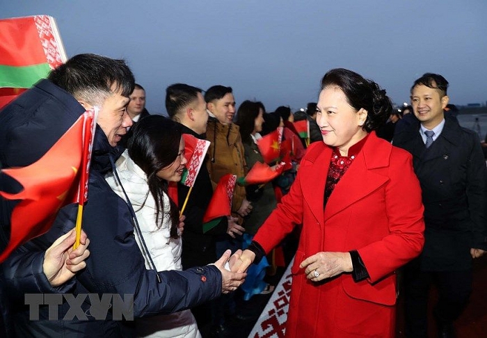 chu tich quoc hoi den thu do minsk bat dau tham chinh thuc cong hoa belarus