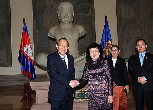 pho thu tuong thuong truc truong hoa binh gap lanh dao cap cao campuchia