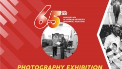 Triển lãm ảnh nhân dịp kỷ niệm 65 năm quan hệ Việt Nam-Indonesia