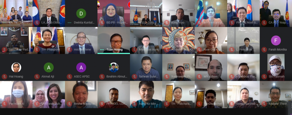 Ủy ban các Đại diện thường trực tại ASEAN họp lần thứ 18 và chuyển giao chức Chủ tịch Ủy ban cho Brunei Darussalam Ủy ban các Đại diện thường trực tại ASEAN họp lần thứ 18, chuyển giao chức Chủ tịch cho Brunei