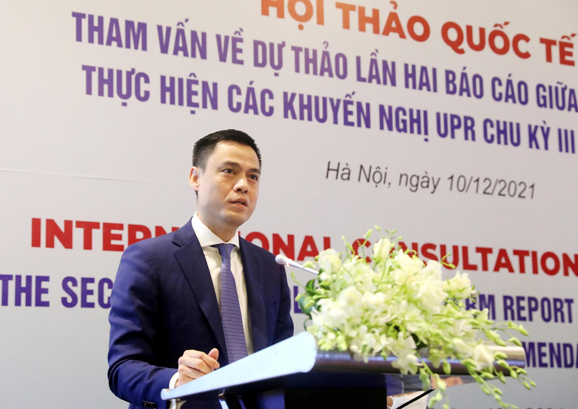 Thứ trưởng Ngoại giao Đặng Hoàng Giang phát biểu tại Hội thảo.
