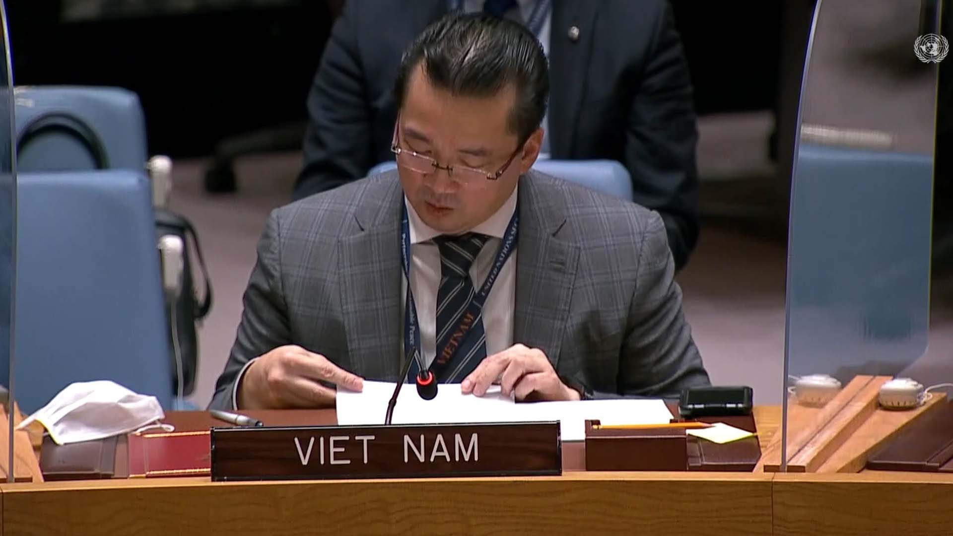 Đại sứ Phạm Hải Anh, Đại biện lâm thời Việt Nam tại LHQ phát biểu tại cuộc họp.