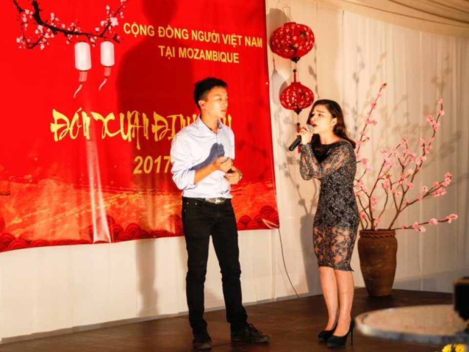 cong dong nguoi viet vun dap tinh huu nghi viet nam mozambique