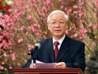 vi lanh dao kiet xuat giua doi thuong