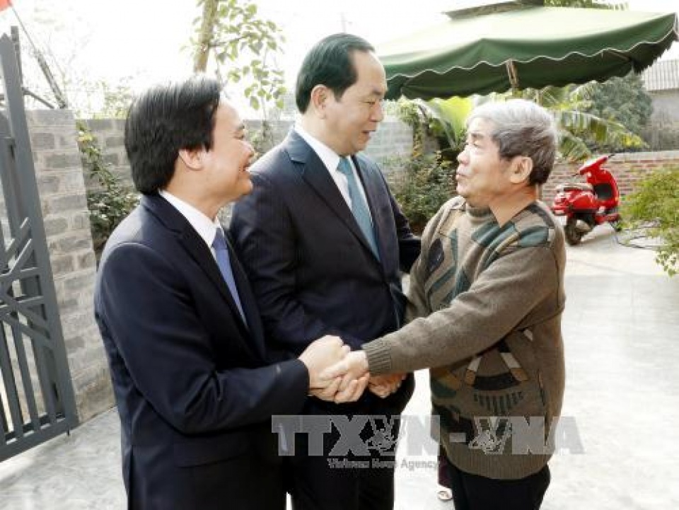 chu tich nuoc tran dai quang tham chuc tet cac tri thuc tieu bieu cua thu do ha noi