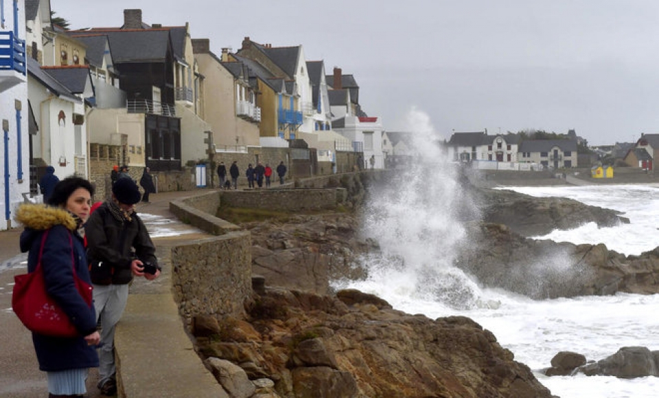 phap khoang 40000 gia dinh mat dien trong ngay dau nam moi