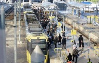 Anh: Tấn công bằng dao tại nhà ga ngay trước Giao thừa