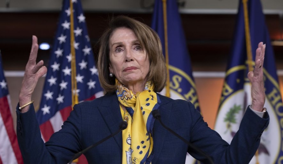 Tổng thống Trump: Âm ỉ lửa xa, rát mặt lửa gần tong thong trump am i lua xa rat mat lua gan